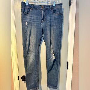 1822 “Adrianna” jeans